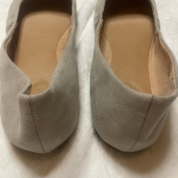 Violet & Red gray suede flats size 11 - Picture 5 of 5